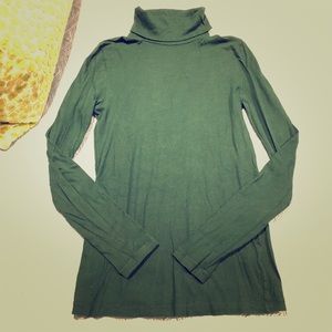 JCrew Tissue Turtleneck, size Small